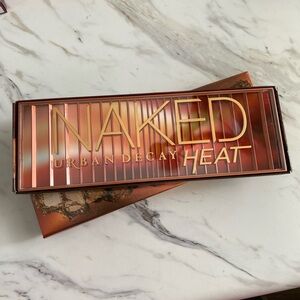 BRAND NEW IN BOX — Urban Decay Naked Heat Palette